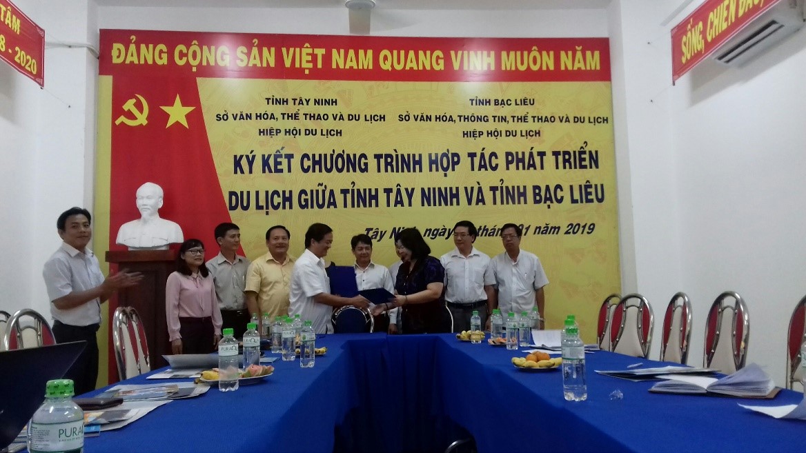 KÝ KẾT1.jpg